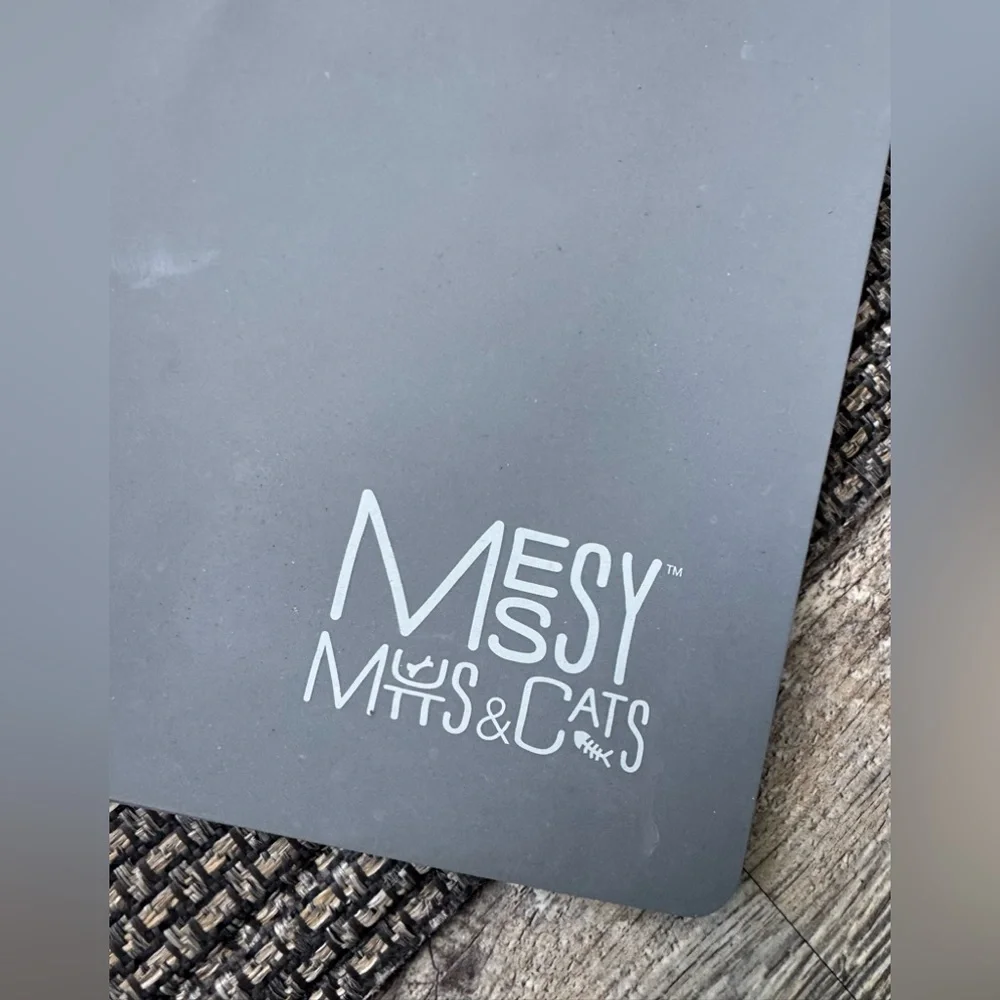 Gray Pet Feeding Mat